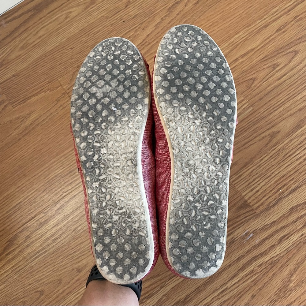 TOMS - Picture 10 of 10